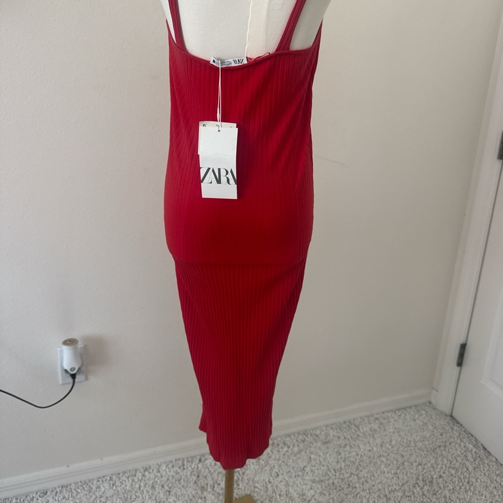 Zara Red Ribbed Button-Front Midi Dress - Picture 3 of 4